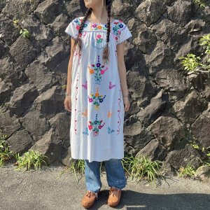画像1: 70's Vintage Mexico フラワー刺繍 ワンピ （ホワイト）