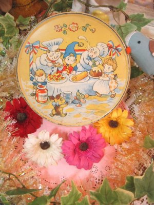 画像1: 50's Vintage sweet ティン缶（クリーム）