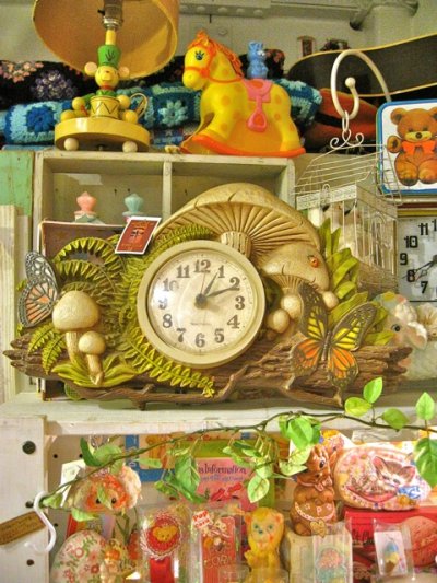 画像3: 70's　Vintage キノコ&バタフライ  Big壁掛け時計　（ベージュ）