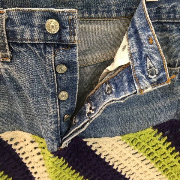 画像3: 『SOLリメイク』Levi's 501デニム ニットドッキング スカート W27 (キミドリxパープル) (3)